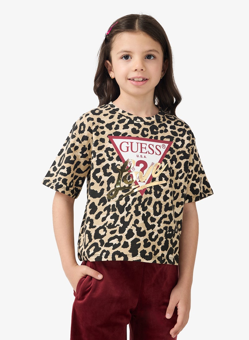 جس تيشيرت للأطفال بياقة دائرية وشعار مطبوع - Image 1